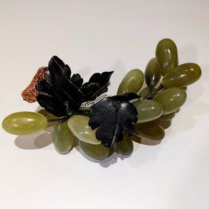 Beautiful Vintage MCM Mid Century Alabaster Green Grapes w. Carved Stone Leaves